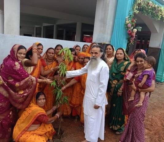 राजनांदगांव : हिंदू- मुस्लिम की झगड़ा को मिटाया, विश्व के महान गुरु हैं संत कबीर साहेब : त्रिलोकी दास साहेब