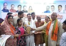 राजनांदगांव : साहू समाज ने किया प्रतिभावान छात्र-छात्राओं को सम्मानित…