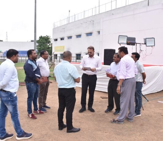 राजनांदगांव : कलेक्टर ने दिग्विजय स्टेडियम राजनांदगांव में आयोजित जिला स्तरीय योग कार्यक्रम की तैयारियों का किया निरीक्षण…