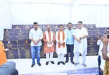 रायपुर : केंद्रीय राज्यमंत्री तोखन साहू और उप मुख्यमंत्री अरुण साव ने 39 करोड़ रुपए से अधिक के कार्यों का किया भूमिपूजन…