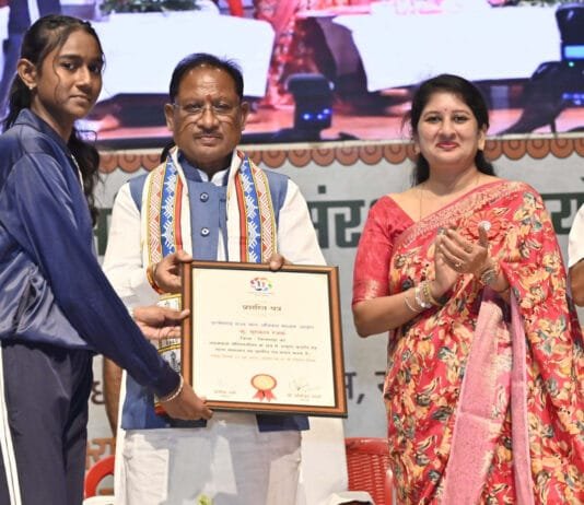 रायपुर : मुख्यमंत्री ने सार्थक एवं रक्षक अभियान का किया शुभारंभ…