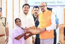 रायपुर : गोद लिए ग्राम टेमरी में राज्यपाल रमेन डेका का प्रेरक प्रवास – जनसंवाद, विकास और जनभागीदारी की मिसाल…