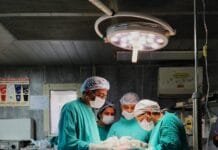 रायपुर : पंडित जवाहरलाल नेहरू चिकित्सा महाविद्यालय एवं अम्बेडकर अस्पताल में हुई जटिल ट्रेकियल स्टेनोसिस बीमारी की सफल सर्जरी…