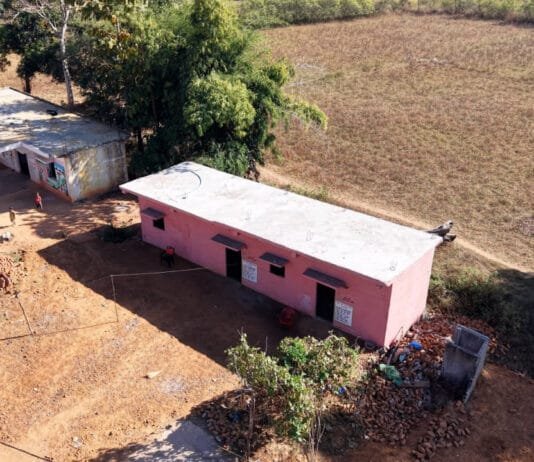 रायपुर : कच्चे घास फूस की झोपड़ियां अब पक्के मकानों की कालोनी में हुई तब्दील…