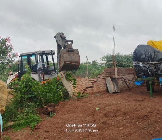 राजनांदगांव: सिंगदई के शासकीय भूमि पर हो रहे अवैध कब्जा को प्रशासन की टीम ने हटाई…