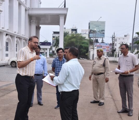 राजनांदगांव : दिग्विजय स्टेडियम के रख-रखाव, मरम्मत तथा विद्युत व्यवस्था के लिए दिए आवश्यक निर्देश…