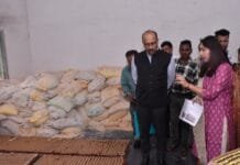 राजनांदगांव : अतिरिक्त सचिव ने जिले में ग्रामीण क्षेत्रों में समूह की महिलाओं द्वारा किए जा रहे कार्यों की सराहना की…