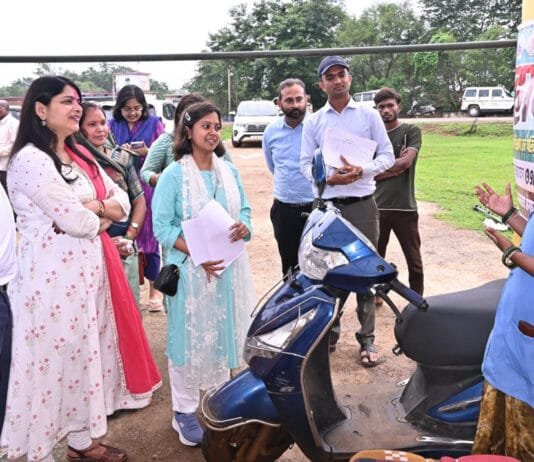 रायपुर : ‘स्कूटी दीदी’ बनीं आत्मनिर्भर भारत की प्रतीक – मुख्यमंत्री विष्णु देव साय ने सराहा एनु का जज़्बा…