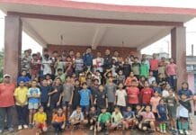 राजनांदगांव : दक्षिण अफ्रीका से आए विशेषज्ञ ने पटरी पार के हॉकी खिलाड़ियों को दिए खेल प्रबंधन के आधुनिक टिप्स…