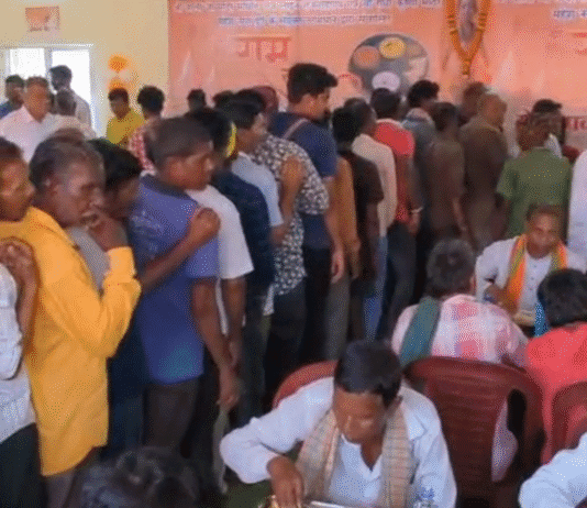 राजनांदगांव: 20 रुपए में भरपेट भोजन: राम रसोई ने मजदूरों के भरे पेट, शुभारंभ के साथ उमड़ी भीड़…