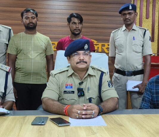 राजनांदगांव : ट्रक में 215 किलो अवैध गांजा के साथ 02 आरोपी गिरफ्तार…