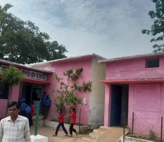 राजनांदगांव : करमरी पंचायत के सरपंच दीनदयाल साहू ने कलेक्टर से लगाई गुहार…