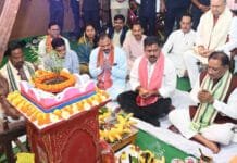 रायपुर : मुख्यमंत्री निवास में हरेली उत्सव: साय ने गौरी-गणेश, नवग्रह की पूजा कर भगवान शिव का किया अभिषेक…