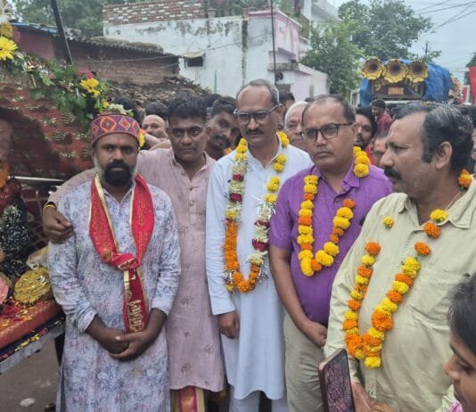 राजनांदगांव: शाहिद भाई की अगुवाई में चंद्रमौलेश्वर पालकी शोभायात्रा का भव्य स्वागत, भक्तों में दिखा अपार उत्साह…