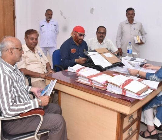 राजनांदगांव : मतदान केन्द्रों के युक्तियुक्तकरण एवं आगामी विशेष संक्षिप्त पुनरीक्षण अर्हता तिथि के संबंध में मान्यता प्राप्त राजनीति दलों की बैठक संपन्न…