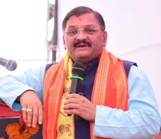 राजनांदगांव: जबलपुर से रायपुर के लिए नई ट्रेन सेवा शुरू, यात्रियों को मिलेगा प्रतिदिन सीधा लाभ, सांसद संतोष पांडे ने जताया केंद्र सरकार के प्रति आभार…