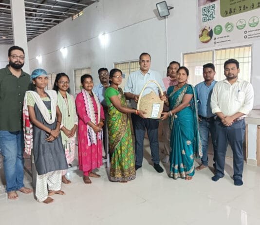 रायपुर : स्व सहायता समूहों को आजीविका मूलक गतिविधियों से जोड़े: श्री भीम सिंह…