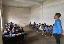 रायपुर : शिक्षक युक्तियुक्तकरण से संवरने लगी शिक्षा व्यवस्था, सपनादर प्राथमिक शाला को मिले तीन शिक्षक…