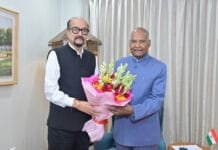 रायपुर : पूर्व राष्ट्रपति कोविंद से राज्यपाल डेका ने की सौजन्य भेंट…