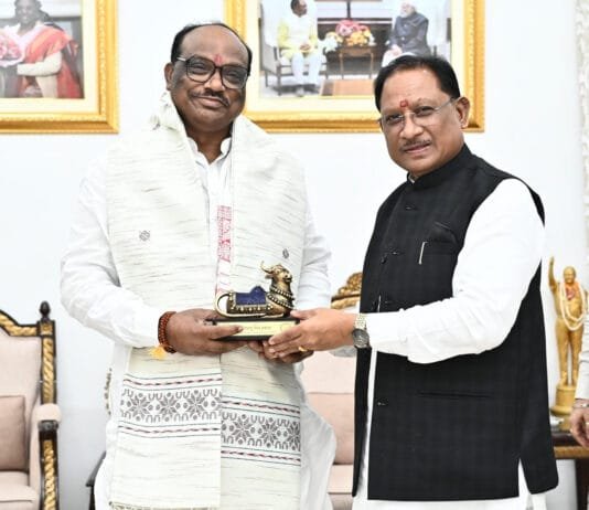 रायपुर : मुख्यमंत्री विष्णु देव साय से केंद्रीय जनजातीय कार्य राज्य मंत्री श्री दुर्गा दास उइके ने की सौजन्य मुलाकात…