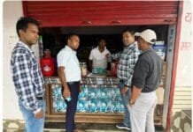 रायपुर : कोटपा एक्ट के तहत तंबाकू बिक्री पर कार्रवाई…