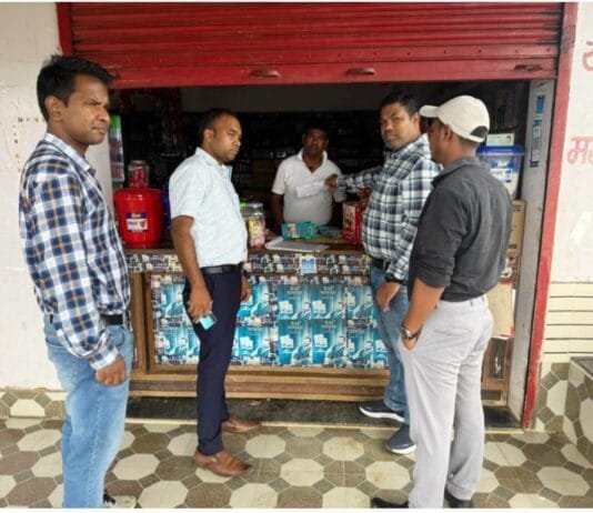 रायपुर : कोटपा एक्ट के तहत तंबाकू बिक्री पर कार्रवाई…