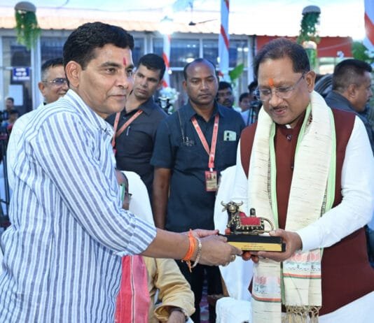 रायपुर : हरेली पर्व हमारी धरती, परिश्रम और परंपरा के प्रति सम्मान का प्रतीक-मुख्यमंत्री…