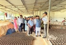 रायपुर : ग्रामोद्योग बोर्ड अध्यक्ष राकेश पाण्डेय ने किया ग्रामोद्योग इकाइयों का निरीक्षण…