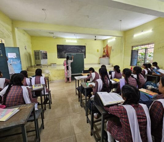 रायपुर : अब गणित के सवाल, जीवविज्ञान के कांसेप्ट और अर्थशास्त्र की थ्योरी समझना हुआ आसान…