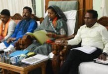 रायपुर : आंगनबाड़ियों की व्यवस्था और कुपोषण उन्मूलन पर ध्यान दें अधिकारी: मंत्री राजवाड़े…