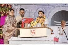 राजनांदगांव : शिव महापुराण कथा में पूर्व जनपद पंचायत सदस्य निर्मला जितेंद्र सिन्हा शामिल हुए…