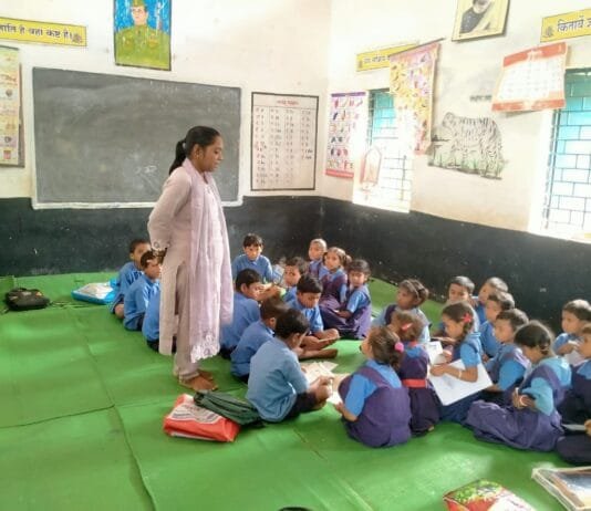 राजनांदगांव : युक्तियुक्तकरण से शिक्षक विहीन विद्यालय में लौटी रौनक, आमाडुला स्कुल को मिले दो शिक्षक…