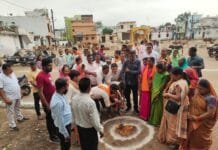 राजनांदगांव : लखोली क्षेत्र के वार्ड नं. 35 एवं 36 में रोड और नाली निर्माण करने महापौर ने किया भूमिपूजन…