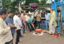 राजनांदगांव : सामुदायिक भवन, मंच एवं रोड नाली निर्माण के लिए दोनो वार्ड में आयोजित कार्यक्रम में महापौर ने किया भूमिपूजन….