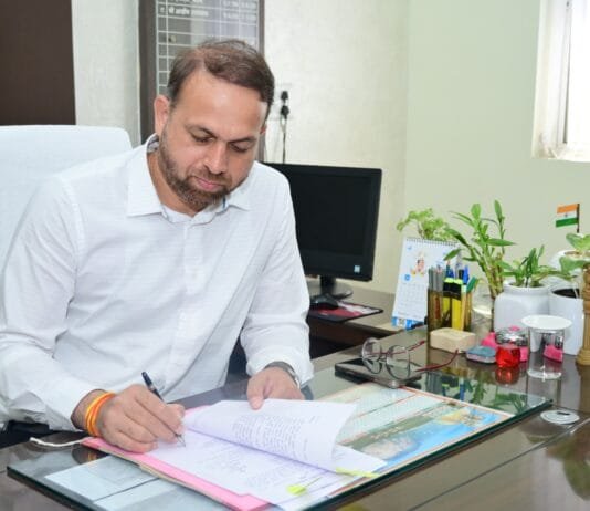 राजनांदगांव : देश की आजादी का यह उत्सव देश के प्रति अपने कर्तव्यों के लिए प्रतिबद्धता व्यक्त करने का अवसर- कलेक्टर…