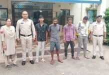 राजनांदगांव : बसंतपुर पुलिस की कार्रवाई, मोहल्ले में हुड़दंग मचाने वाले 4 असामाजिक तत्व गिरफ्तार, न्यायालय के आदेश पर भेजे गए जेल
