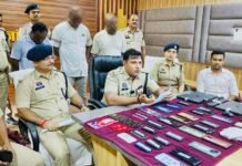 राजनांदगांव : अंतरराष्ट्रीय साइबर ठगी का खुलासा ,राजनांदगांव पुलिस ने दिल्ली से पकड़े विदेशी ठग…