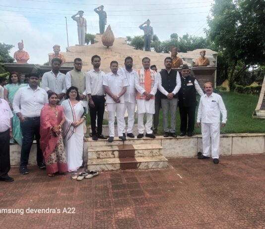 राजनांदगांव : नगर निगम में आयोजित स्वतंत्रता दिवस समारोह में महापौर ने किया ध्वजारोहण…