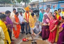 राजनांदगांव : मोतीपुर वार्ड नं. 3 में सामुदायिक भवन एवं रोड निर्माण के लिए महापौर ने किया भूमिपूजन…