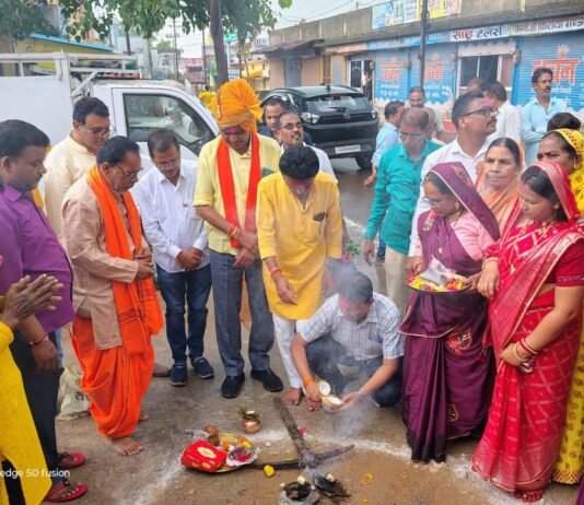 राजनांदगांव : मोतीपुर वार्ड नं. 3 में सामुदायिक भवन एवं रोड निर्माण के लिए महापौर ने किया भूमिपूजन…