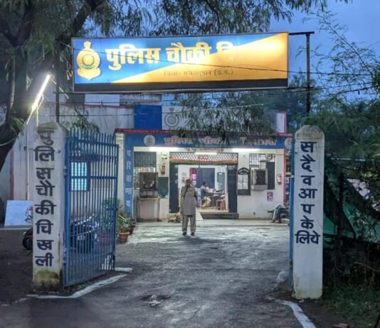 राजनांदगांव ब्रेकिंग न्यूज़: चिखली चौकी पुलिस प्रभारी ने प्रधान आरक्षक पर शराब सेवन का लगाया आरोप, डॉक्टरी जांच में नहीं हुई पुष्टि…