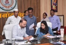 राजनांदगांव : कलेक्टर ने जनदर्शन में पहुंचे जनसामान्य की सुनी शिकायत एवं समस्याएं…