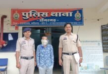 राजनांदगांव : डोंगरगढ़ पुलिस की बड़ी कार्रवाई, महाराष्ट्र निर्मित शराब के साथ आरोपी गिरफ्तार…