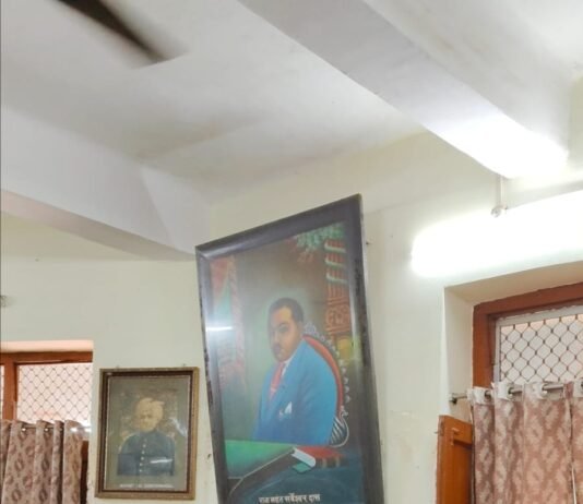 राजनांदगांव : प्रशासन की अनदेखी से बदतर अवस्था को झेल रहा आत्मानंद इंग्लिश मीडियम स्कूल- पिल्ले…