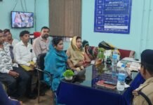 राजनांदगांव : हाईवे पर मवेशी और नशाखोरी रोकने सरपंचों व कोटवारों की बैठक, सख्त कार्रवाई के निर्देश…