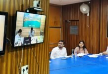 राजनांदगांव : आदिम जाति कल्याण विभाग के प्रमुख सचिव सोनमणि बोरा ने आदि कर्मयोगी अभियान की तैयारियों की समीक्षा की…