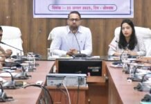 राजनांदगांव : छत्तीसगढ़ रजत महोत्सव के अवसर पर ग्रामीण क्षेत्रों में आय, जाति, निवास प्रमाण पत्र बनाने के कार्य में लाएं गति…