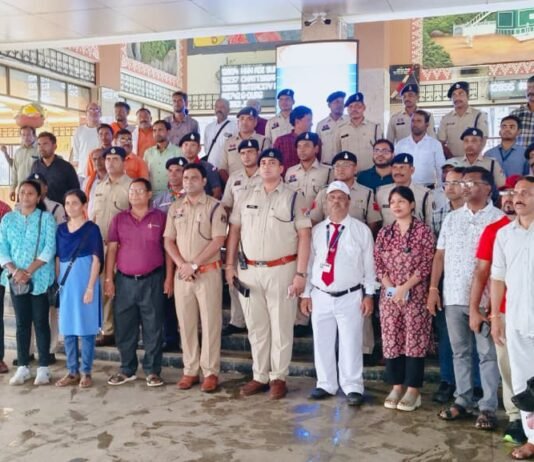 राजनांदगांव : नवरात्रि पर्व को लेकर डोंगरगढ़ रेलवे स्टेशन में आपदा प्रबंधन का मॉक ड्रिल…