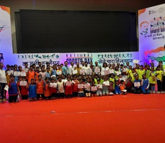 राजनांदगांव : इतिहास में पहली बार सैकड़ों की संख्या में पटरी पार के खिलाड़ियों ने लिया राष्ट्रीय स्तर के सेमिनार में भाग…