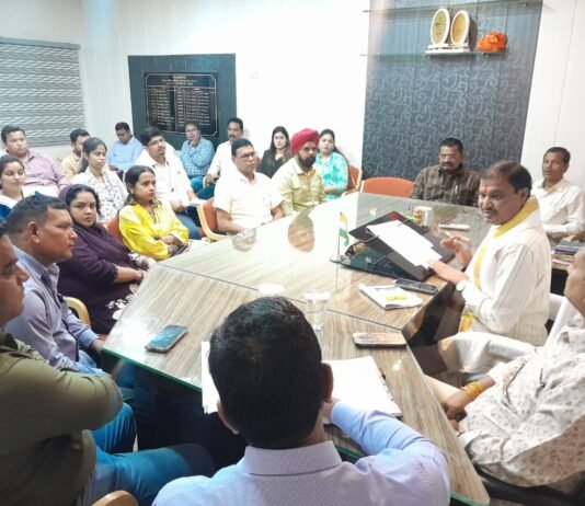 राजनांदगांव : महापौर ने ली विभागीय बैठक, गणेश पर्व को देखते हुये पेचवर्क करने, विद्युत व्यवस्था दुरूस्त करने के दिये निर्देश…